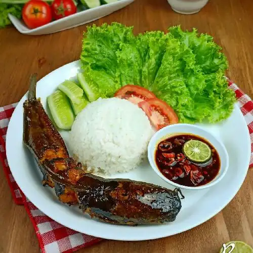 Gambar Makanan Warung Nganjuk Bu Tin, Bhayangkara 4