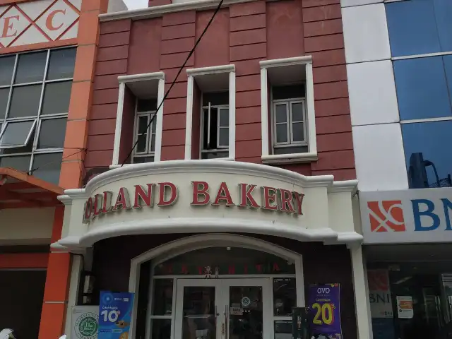 Gambar Makanan Holland Bakery 16