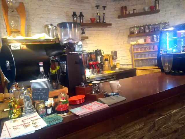 Le Chat Noir Coffee Shop'nin yemek ve ambiyans fotoğrafları 33