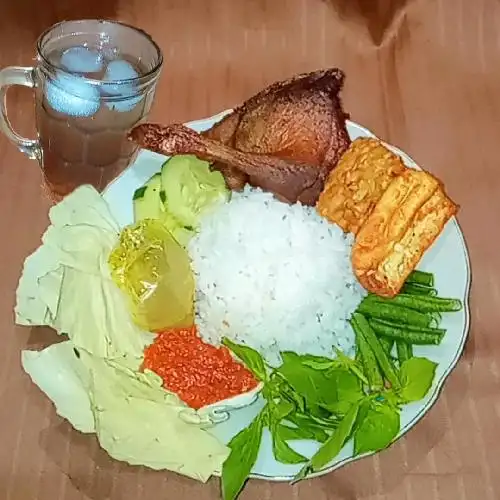 Gambar Makanan Nasi Bebek Bu Nik 3