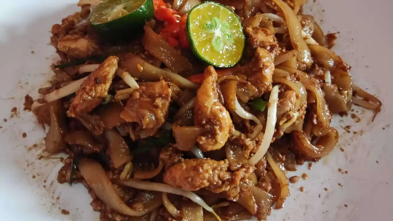 Char Kuey Tiaw Kuching