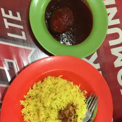 Warung Nasi Kuning "Rahmat"