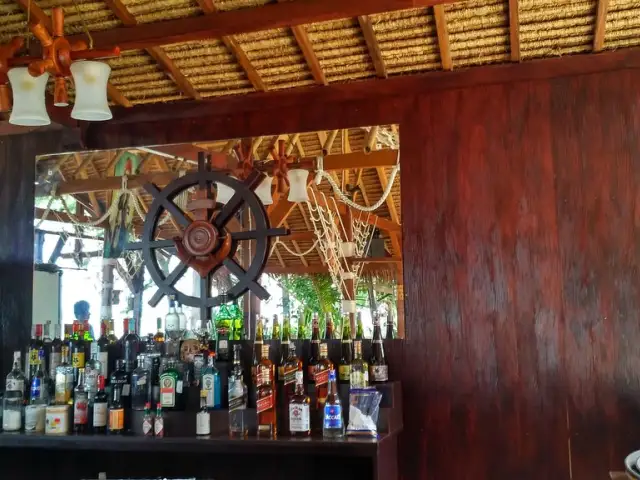 Gambar Makanan El-Pirata Beach Bar and Grill 20