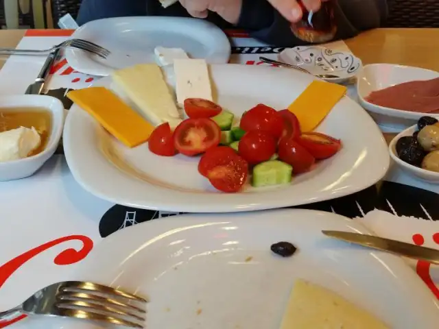 Çerkezköy Delicatessen'nin yemek ve ambiyans fotoğrafları 4