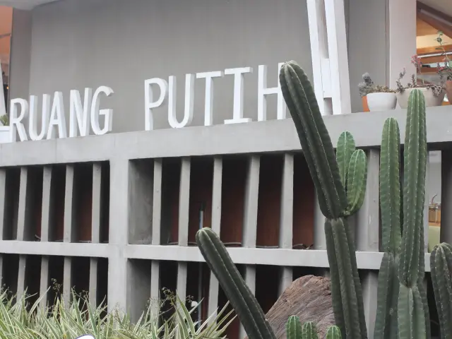 Gambar Makanan Warung Ruang Putih 3