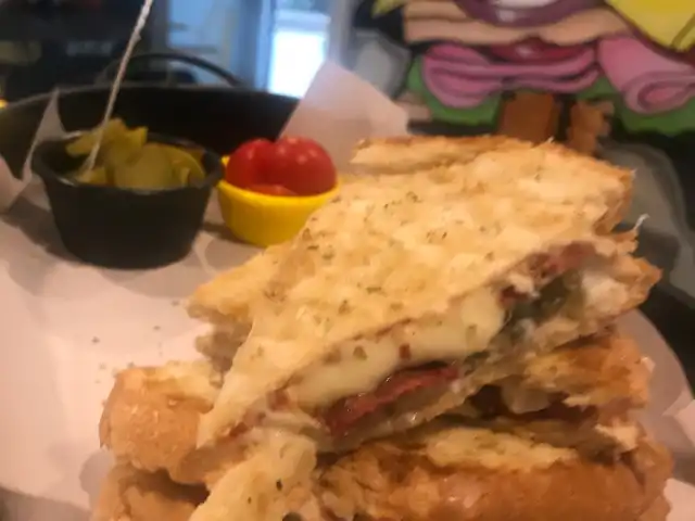 Cheddar’s Tost & Waffle Cafe'nin yemek ve ambiyans fotoğrafları 14