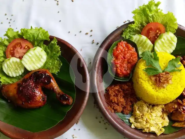 Gambar Makanan Nasi Kuning Babe Somad, Sukun 5