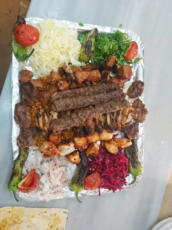 Ikram Doner Kebap'nin yemek ve ambiyans fotoğrafları 17