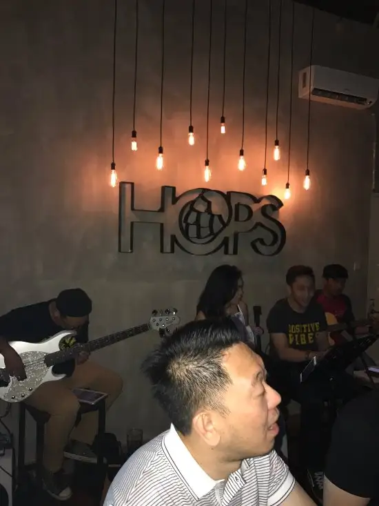 Hops Kitchen & Bar