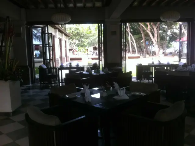 Gambar Makanan Lounge By The Sea Beach Club - Puri Santrian 2