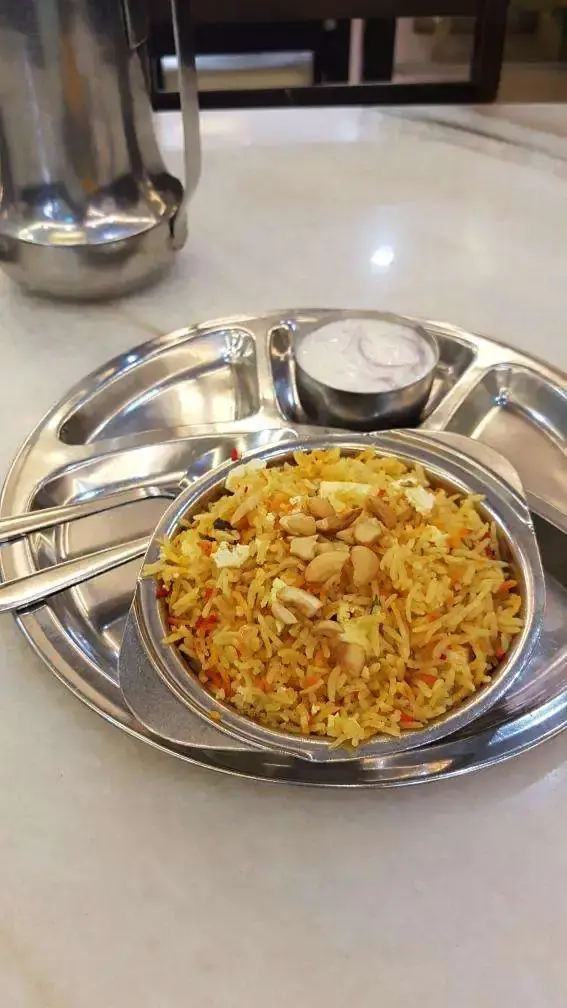 Saravanaa Bhavan Food Photo 16
