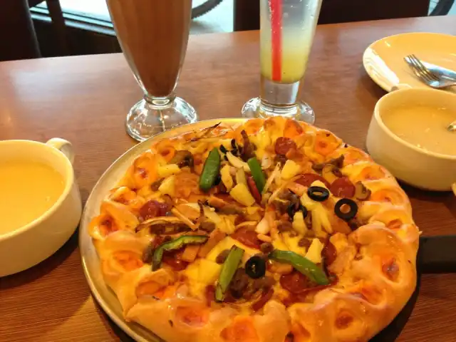 Pizza Hut Food Photo 2