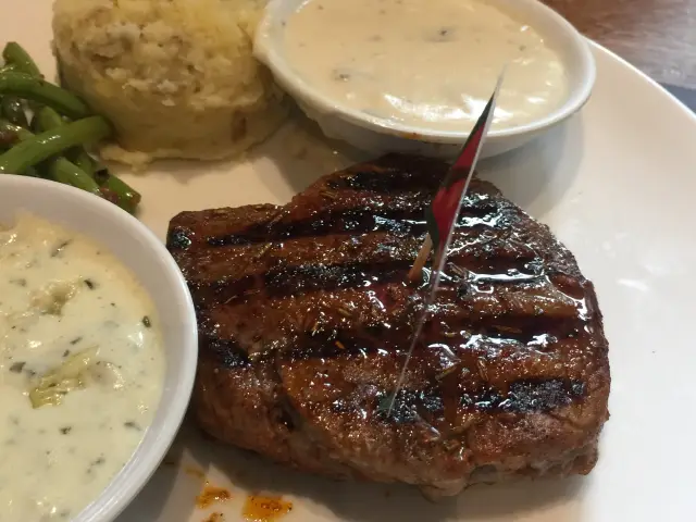 Gambar Makanan Steak Hotel by Holycow! 3