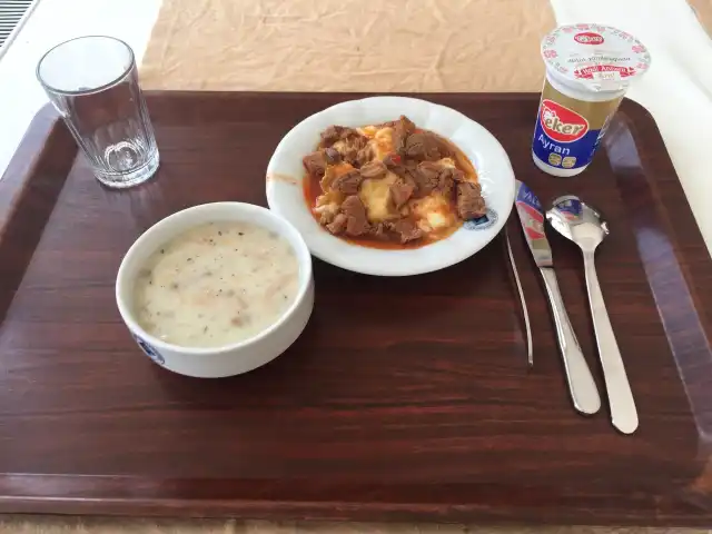 Boğaziçi Üniversitesi Kandilli Kampüsü Yemekhane'nin yemek ve ambiyans fotoğrafları 2