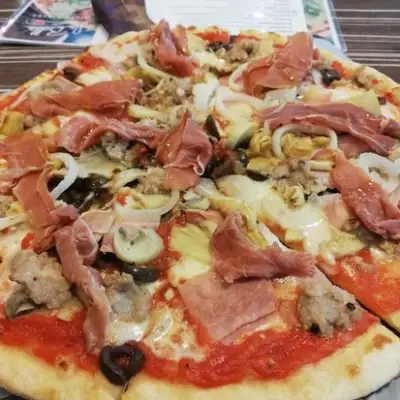 La Bella Pizza Mactan