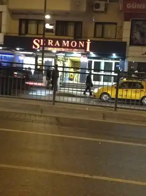 Seramoni Patisserie &amp; Cafe'nin yemek ve ambiyans fotoğrafları 3