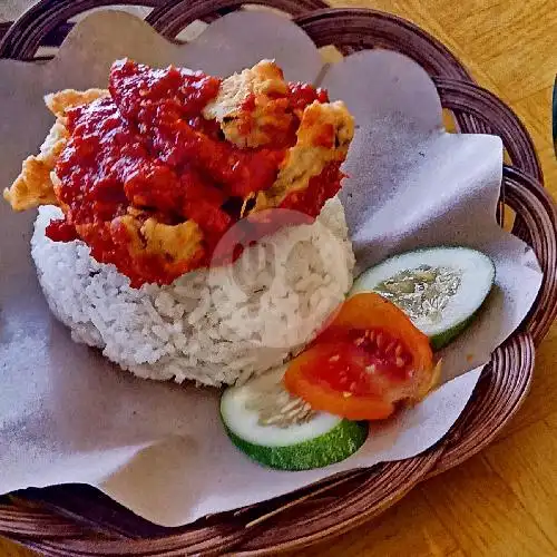 Gambar Makanan Ayam Geprek & Bakar Ibu Heny, Harjamukti 2