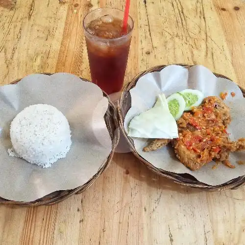 Gambar Makanan Ayam Geprek Malaka, Sukapura 7