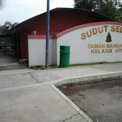 Sudut Selera Taman Bandaran Kelana Jaya