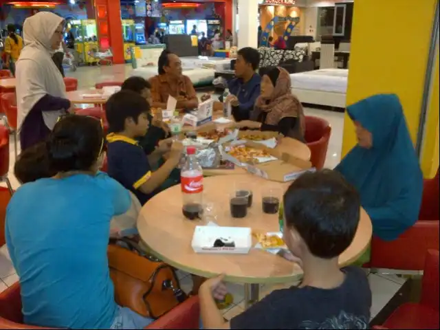 Gambar Makanan Domino's Pizza 11