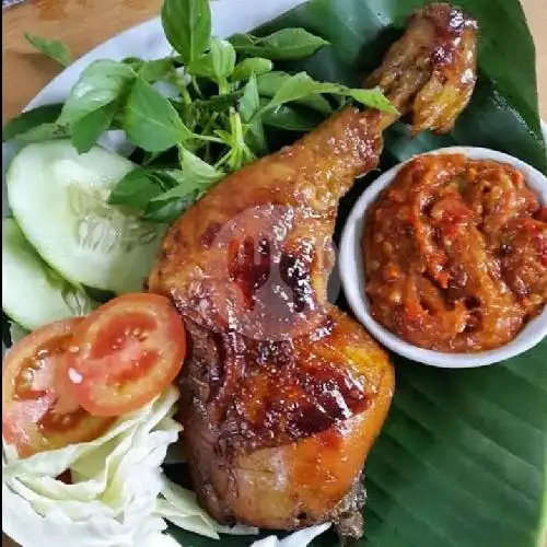 Gambar Makanan Ayam Bakar dan Nasi Uduk Klangenan Ibu Maryati, Green Garden 1