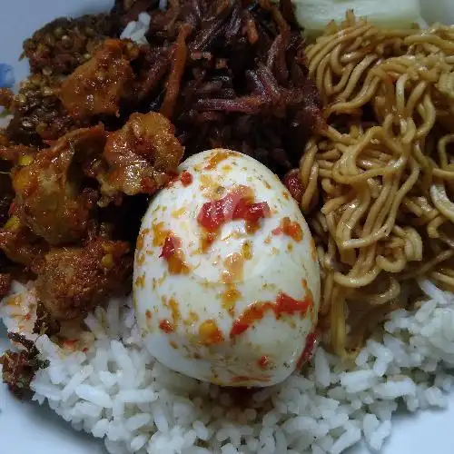 Gambar Makanan Nasi Kuning Warung Sinar, Panakkukang 19