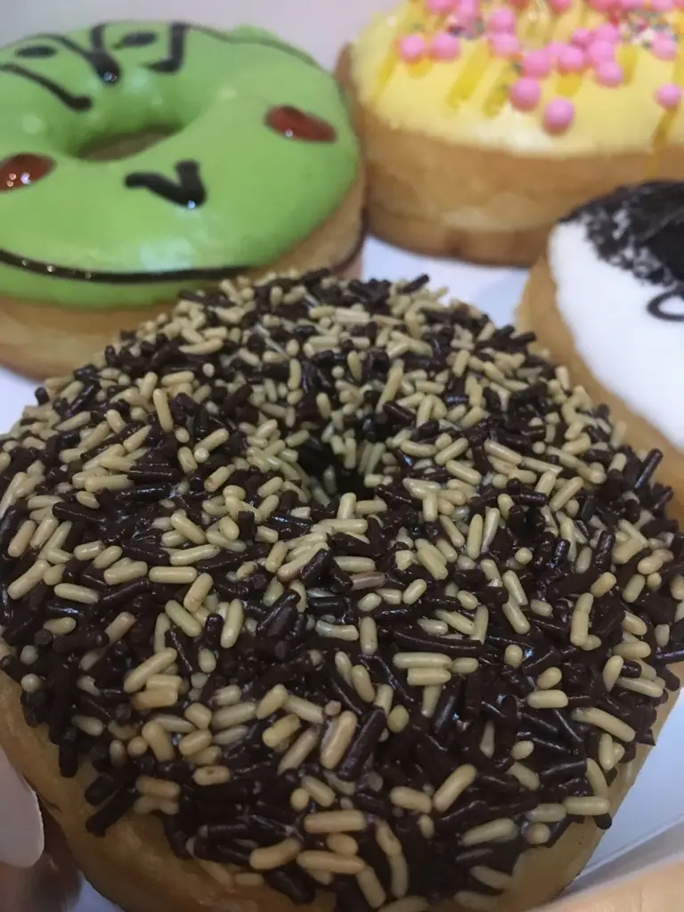 Donat Madu Cihanjuang