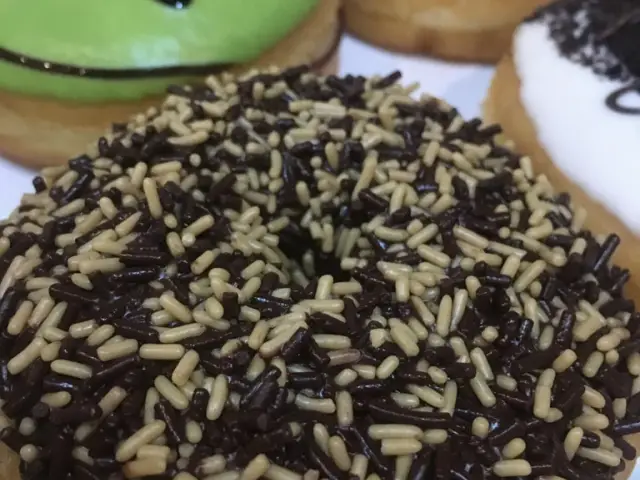 Donat Madu Cihanjuang