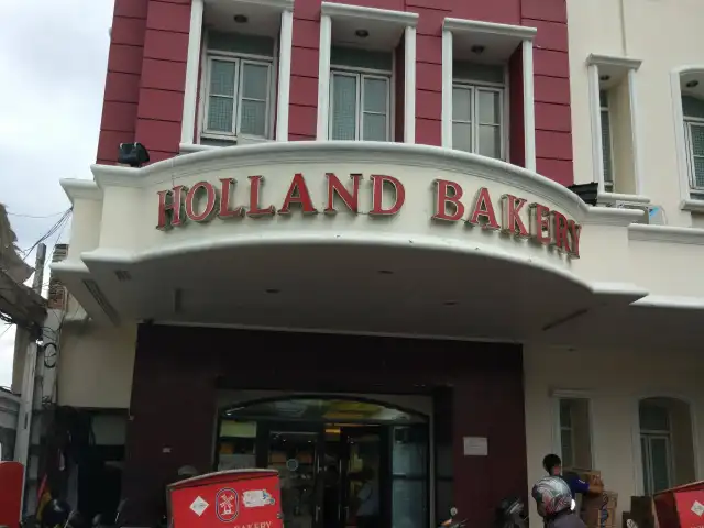 Gambar Makanan Holland Bakery 17