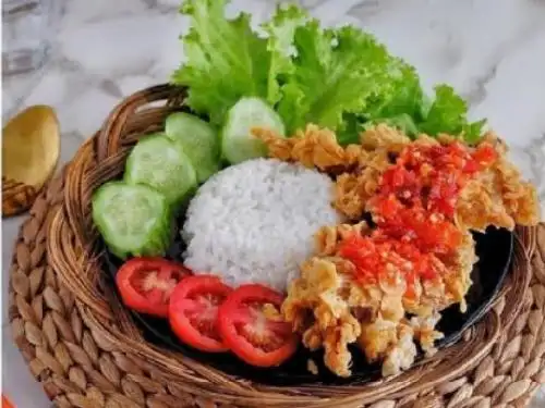 Ayam Geprek Gepuk Hongsu, Wiyung