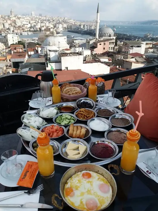 7tepe Sahne Cafe & Restoran'nin yemek ve ambiyans fotoğrafları 8