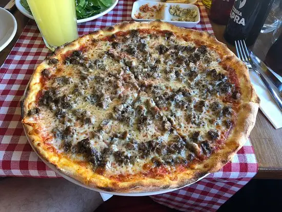 Pizzeria Capra'nin yemek ve ambiyans fotoğrafları 1