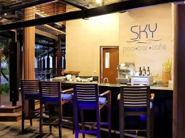 Gambar Makanan Sky Pool Bar Cafe - Hotel Indonesia Kempinski 5
