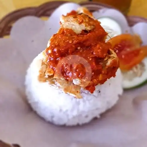 Gambar Makanan Ayam Geprek & Bakar Ibu Heny, Harjamukti 9