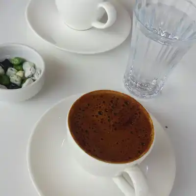 İzzet-i İkram Cafe Ve Kahvaltı Evi