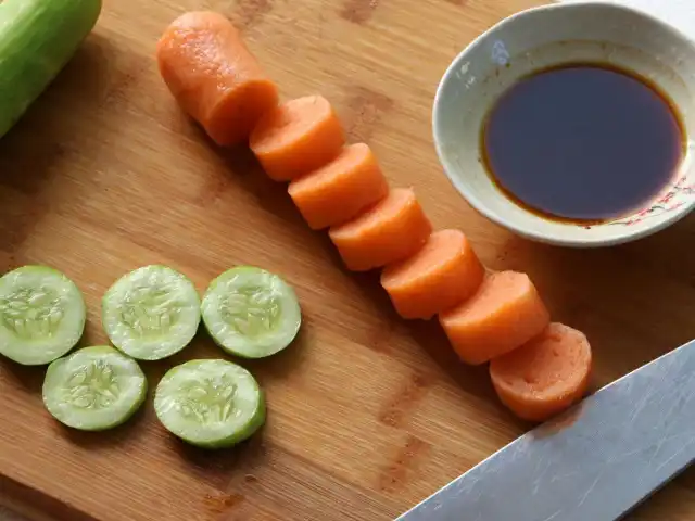 Gambar Makanan Pempek Salmon PIK 7