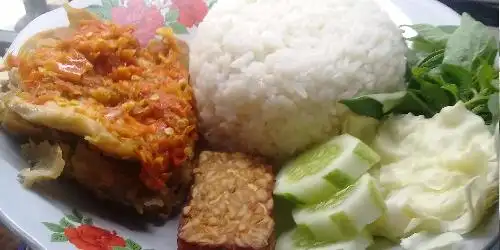 Warung Tata,Doyorejo,Jambu Kulon Ceper