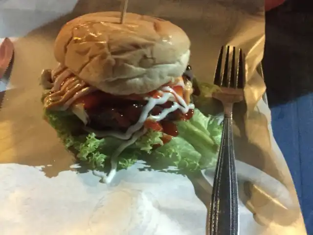 Deen Burger Bakar Food Photo 1