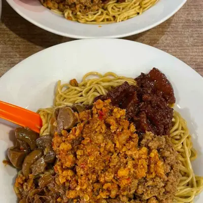 Bakmie Aloi