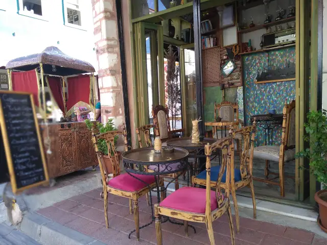 Aşk-ı Rüba Kafe'nin yemek ve ambiyans fotoğrafları 2