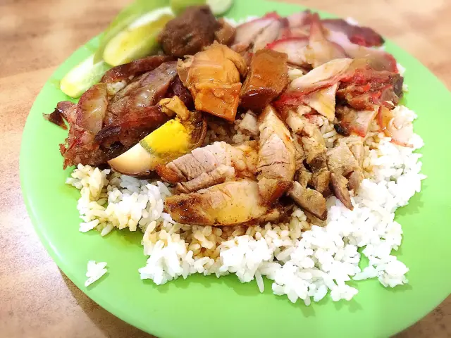 Gambar Makanan Nasi Campur Kong Hu Pay 8