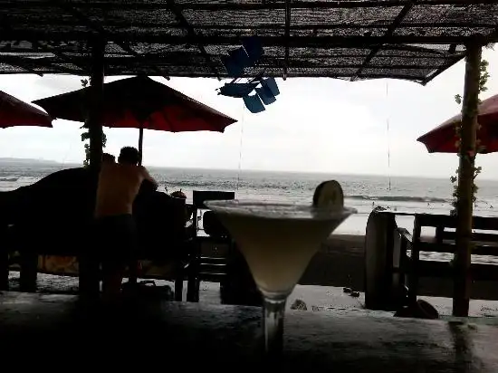Gambar Makanan Aksata Beach Resto and Bar 12