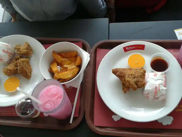 Gambar Makanan Richeese Factory 19