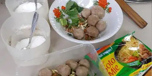 Bakso Agus Solo, Alfamidi Graha Raya