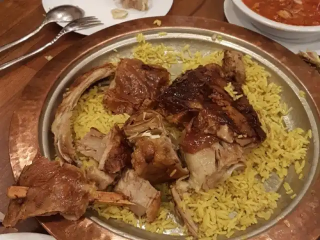 Lezzet Kuzu Çevirme'nin yemek ve ambiyans fotoğrafları 2