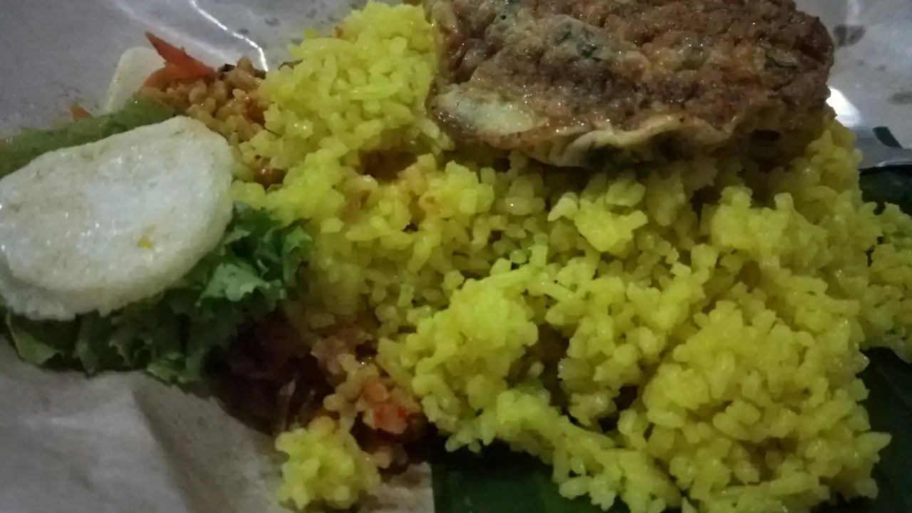 Nasi Kuning Arwana