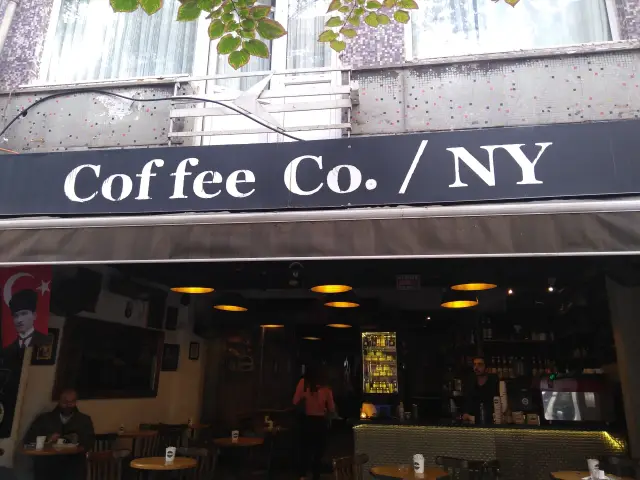 Coffee Co. NY'nin yemek ve ambiyans fotoğrafları 6