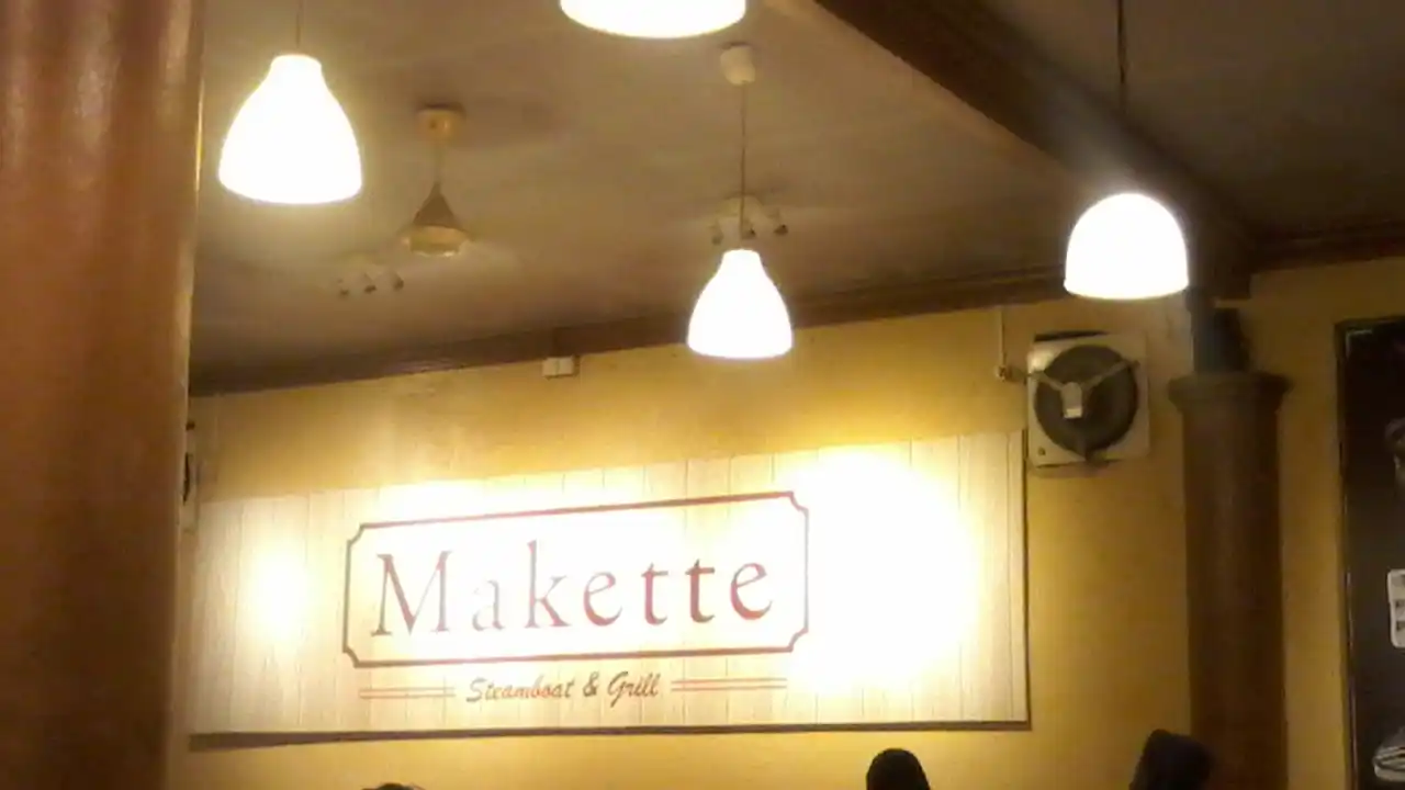 Makette Steamboat and Grill