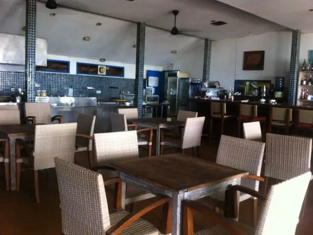 Gambar Makanan Beach Cafe 4