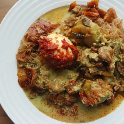 Lontong Warintek